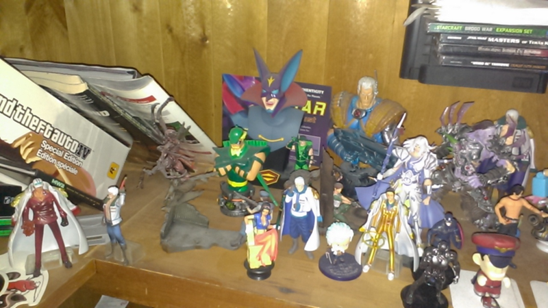 Illustration for article titled Do you have a Figure Collection?